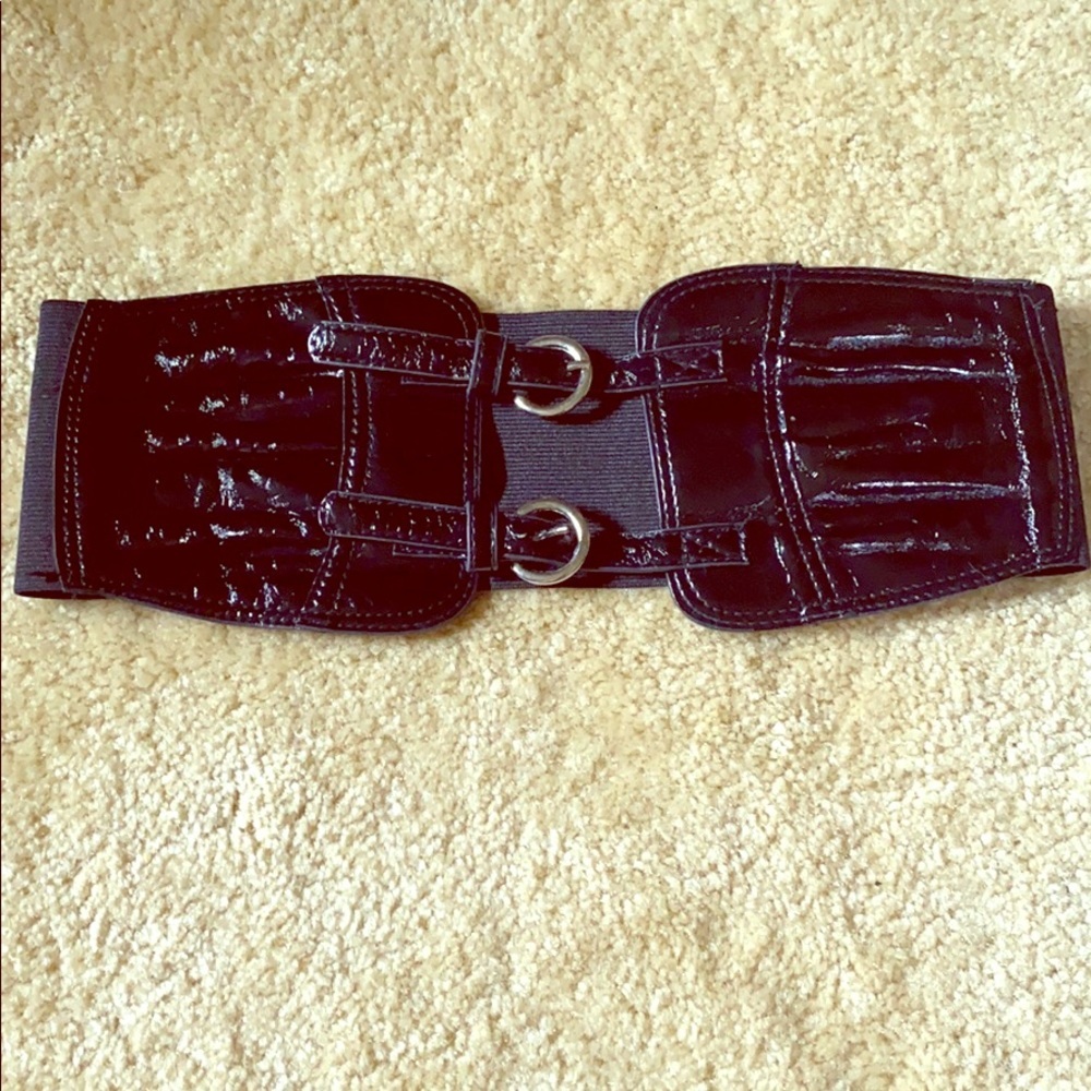 Wide black belt